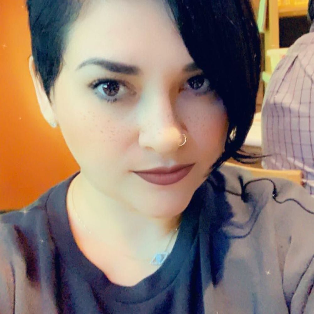 Meet your Posher, Liza